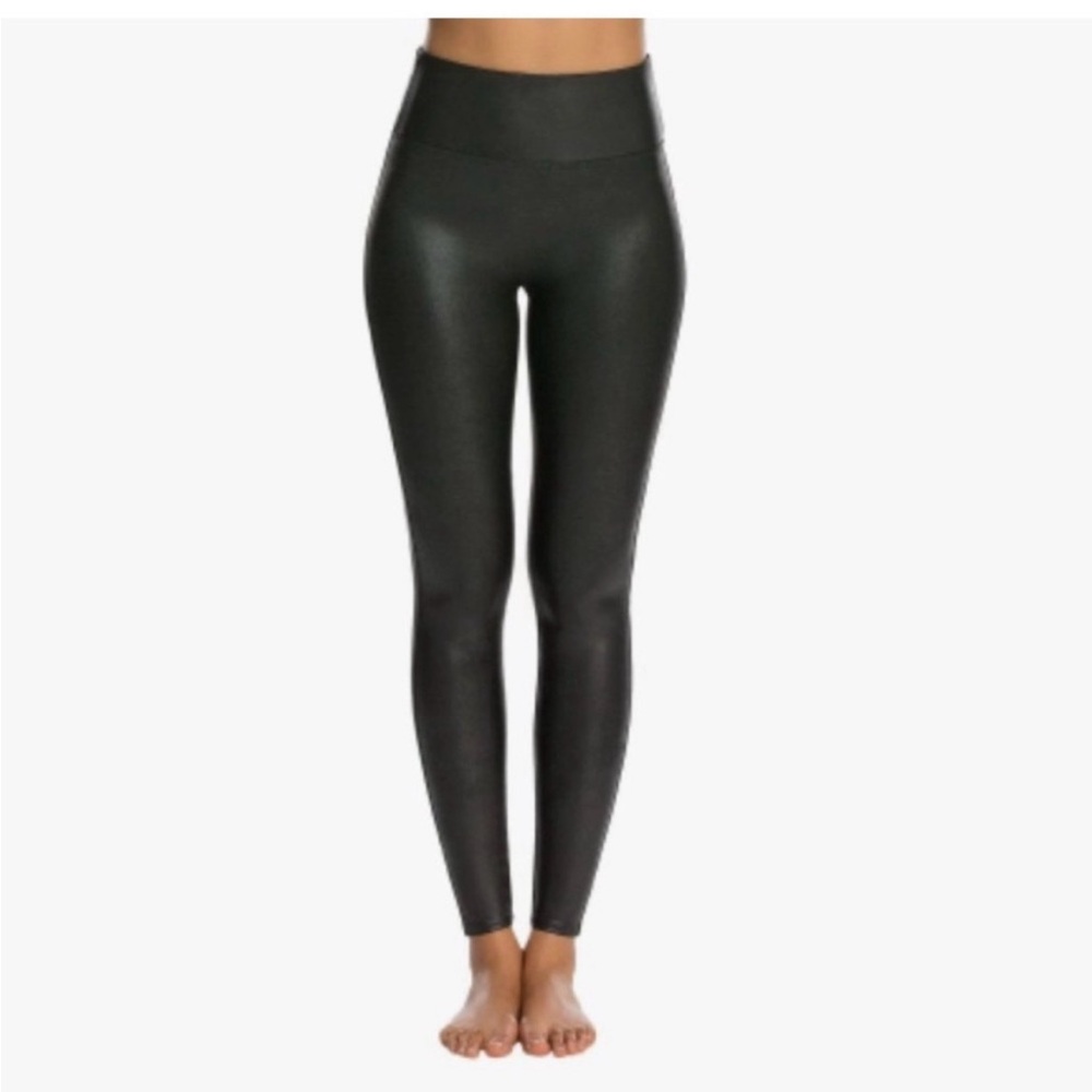 NWT Spanx Black Faux Leather Leggings. Size Large